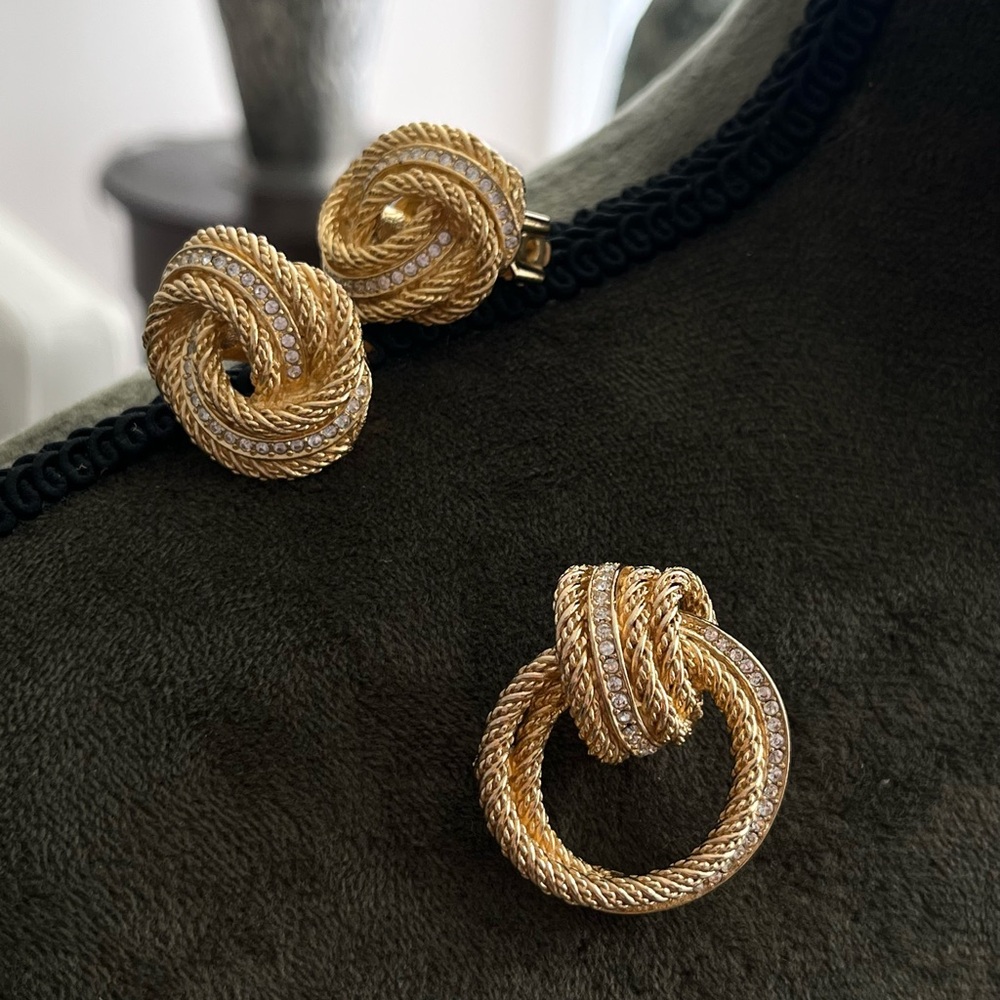 SOLD Vintage Christian Dior Chain Knot Rope Braided Gold Brooch Earrings Set - Picture 3 of 16